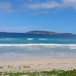Casa Praiana Em Condominio Com Lazer